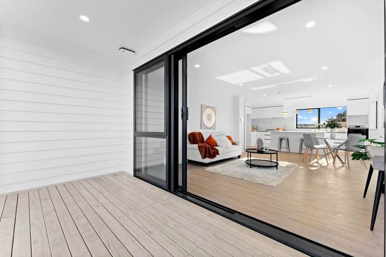 Photo of property in 2/119 Gardner Avenue, New Lynn, Auckland, 0600