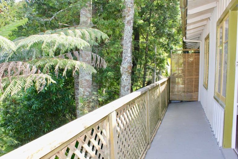 Photo of property in 233 Konini Road, Titirangi, Auckland, 0604