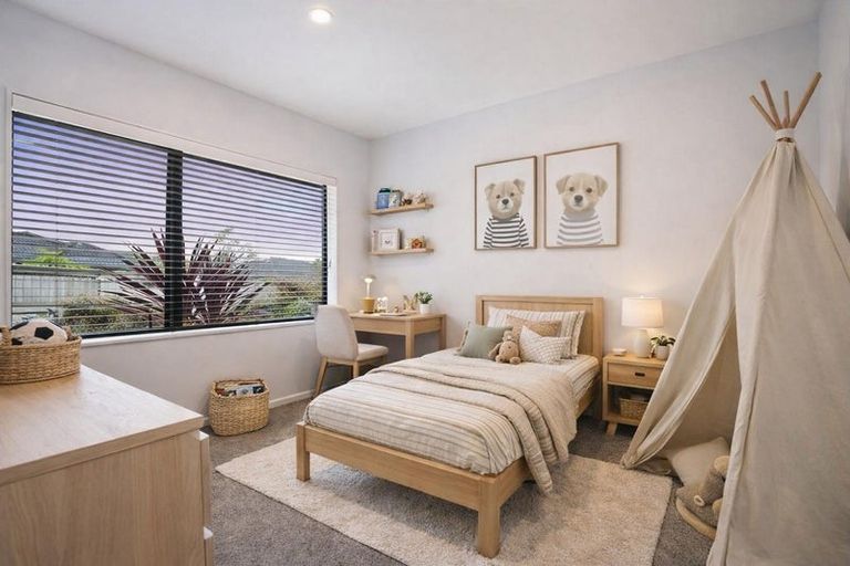 Photo of property in 68 South Kensington Way, Henderson, Auckland, 0612