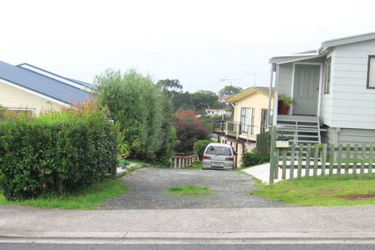 Photo of property in 2/17 Moffat Road, Red Beach, 0932
