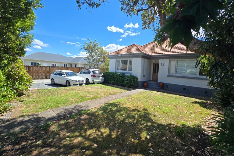 Photo of property in 54 Princes Street, Cambridge, 3434