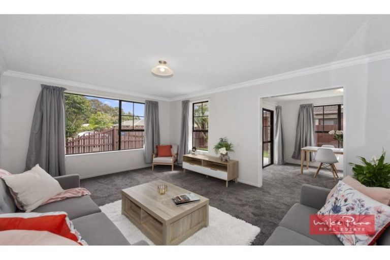 Photo of property in 34 Solomon Avenue, Redwood, Christchurch, 8051