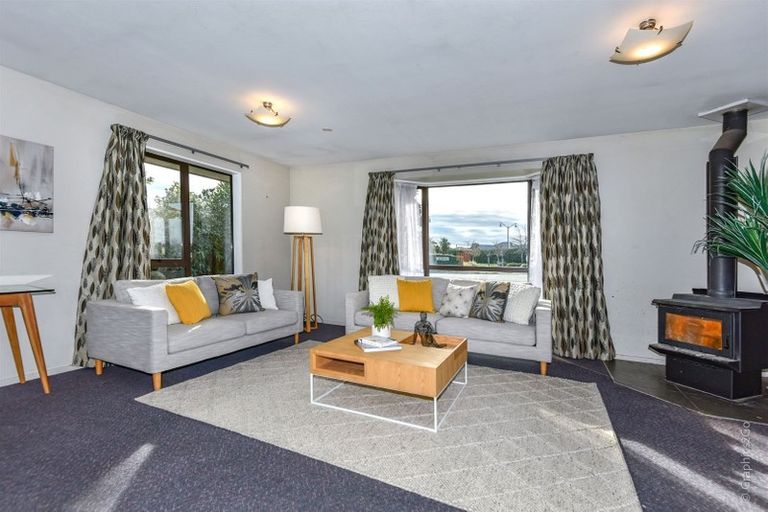 Photo of property in 18 Masefield Drive, Rolleston, 7614