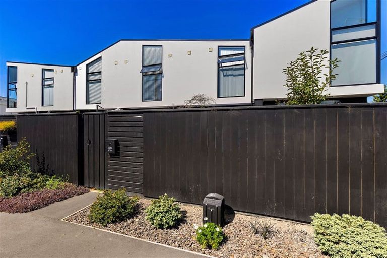 Photo of property in 2/63 Poulson Street, Addington, Christchurch, 8024
