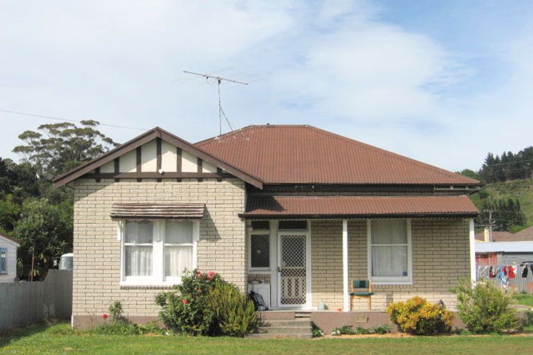 Photo of property in 9 Oman Street, Kaiti, Gisborne, 4010