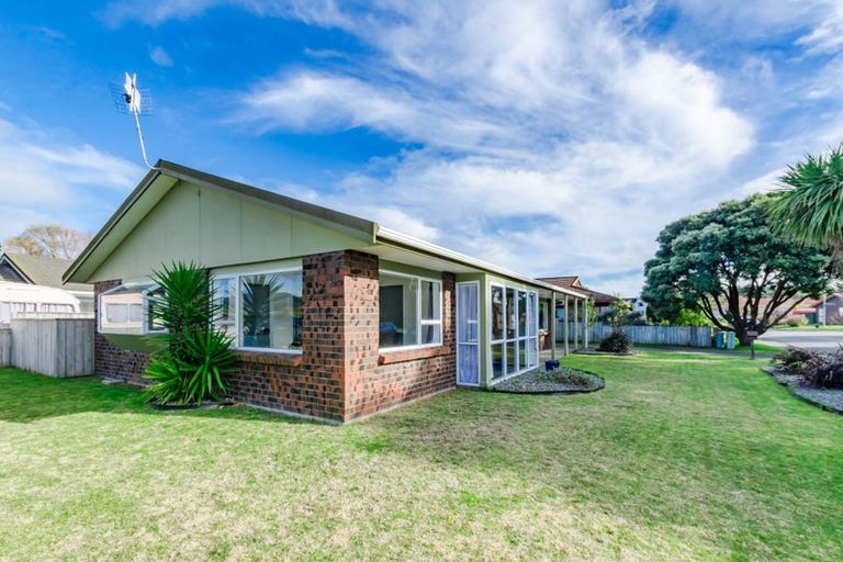 Photo of property in 30 The Avenue, Paraparaumu Beach, Paraparaumu, 5032