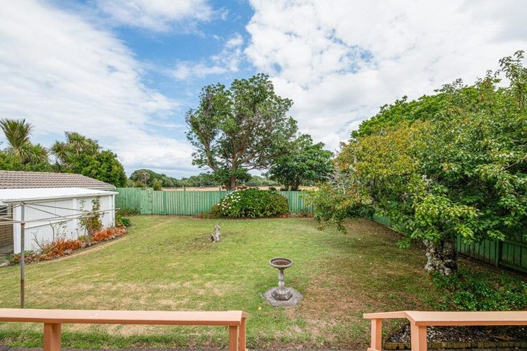 Photo of property in 123 Muir Avenue, Mangere Bridge, Auckland, 2022