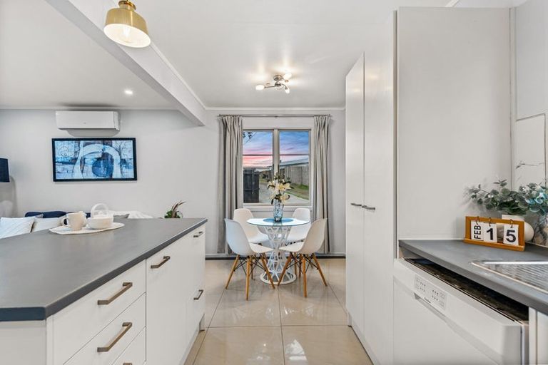 Photo of property in 97 Metcalfe Road, Ranui, Auckland, 0612