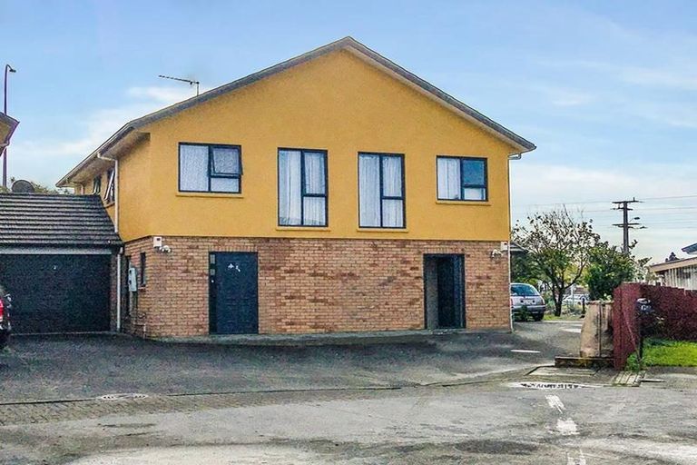 Photo of property in 4/1 Charlenne Close, Ranui, Auckland, 0612