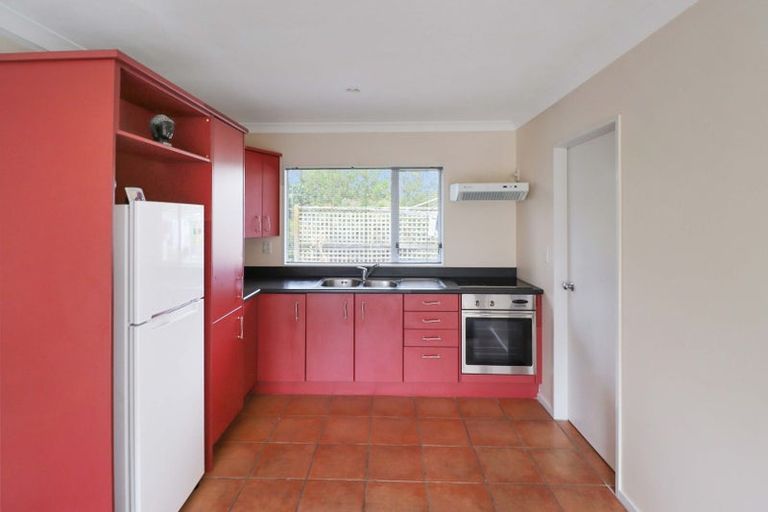 Photo of property in 7 The Topdeck, Whitby, Porirua, 5024