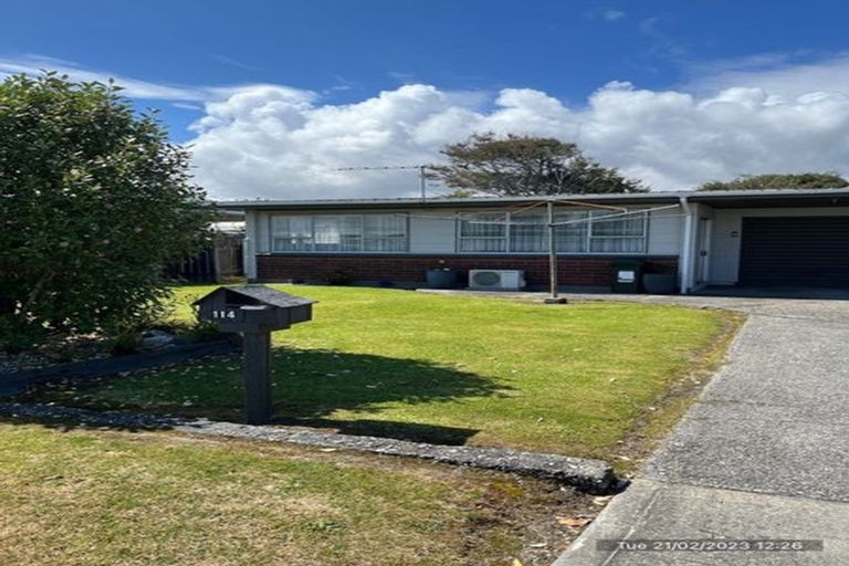 Photo of property in 114 Rolleston Street, Hokitika, 7810
