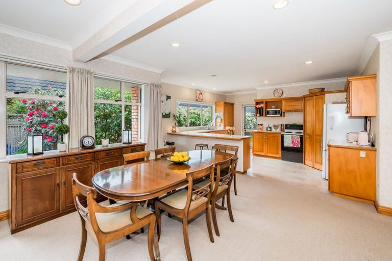 Photo of property in 1 Greenaway Road, Waikanae, 5036