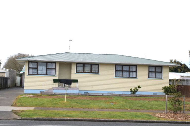 Photo of property in 18 Farmer Street, Mangere East, Auckland, 2024