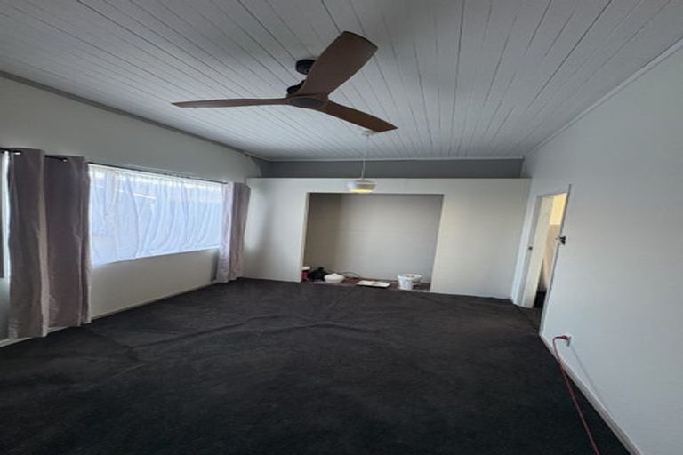 Photo of property in 24 Wilkin Street, Rotherham, 7379