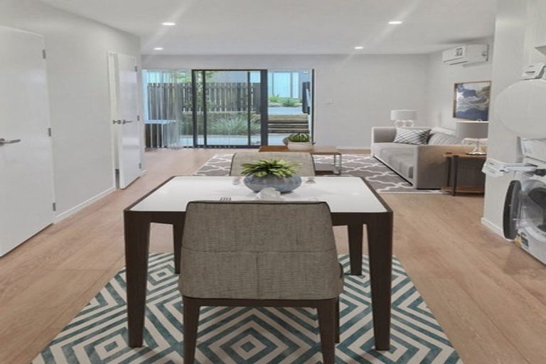 Photo of property in 41 Tukari Lane, Mangere Bridge, Auckland, 2022