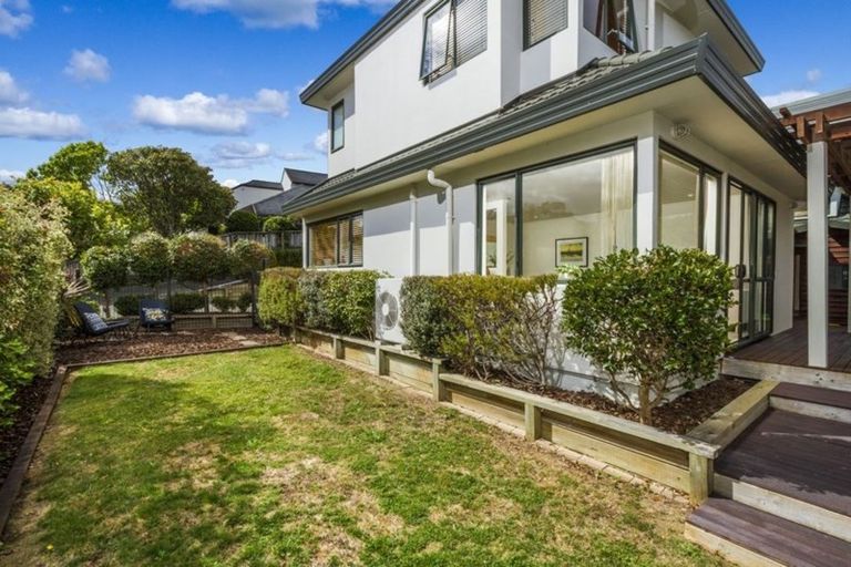 Photo of property in 1/112 Seaview Road, Glenfield, Auckland, 0629