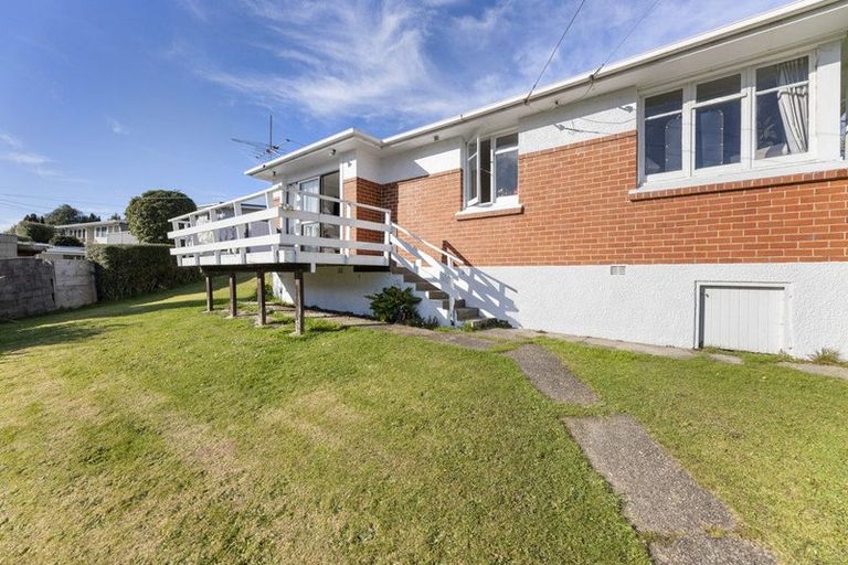 Photo of property in 489 Kaikorai Valley Road, Bradford, Dunedin, 9011