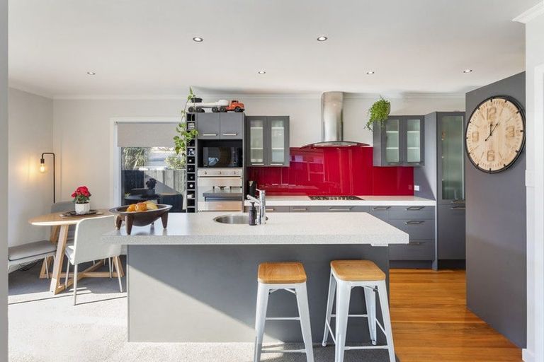 Photo of property in 53 Woolley Street, Avondale, Christchurch, 8061