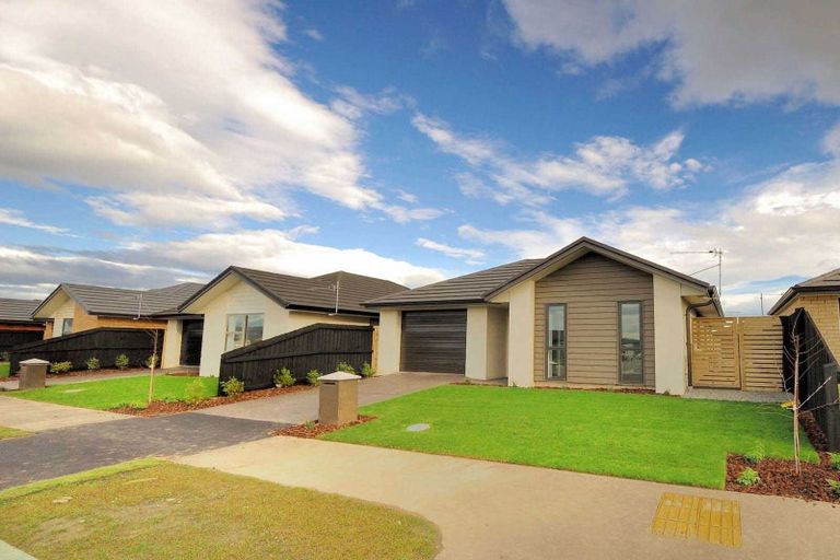 Photo of property in 19 Limbrick Crescent, Wigram, Christchurch, 8042