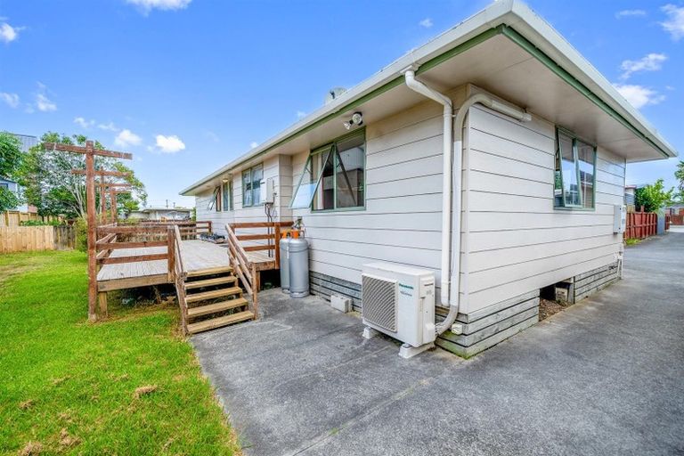 Photo of property in 11a Keeling Road, Henderson, Auckland, 0612