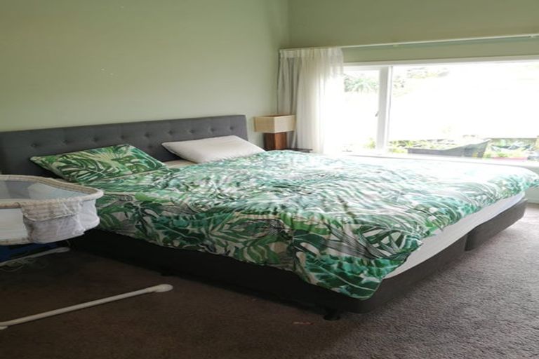 Photo of property in 43 Pleasant Road, Glen Eden, Auckland, 0602