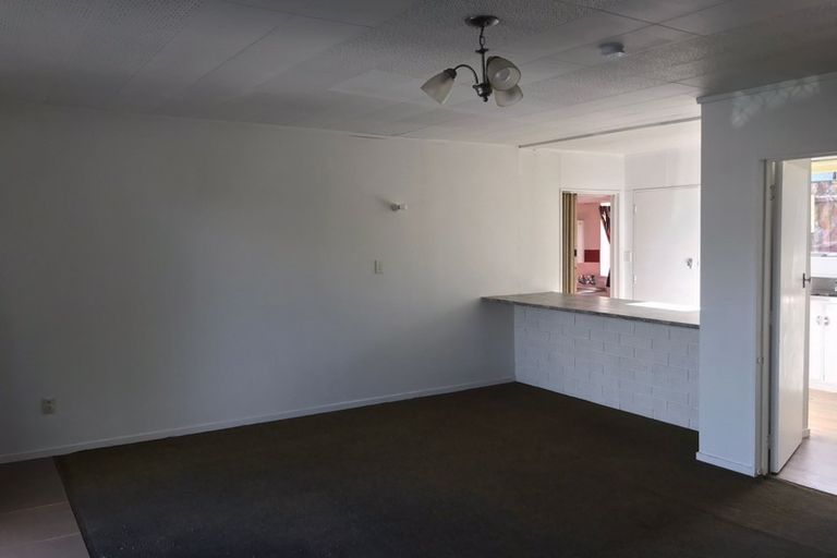 Photo of property in 1/69 Florence Avenue, Orewa, 0931