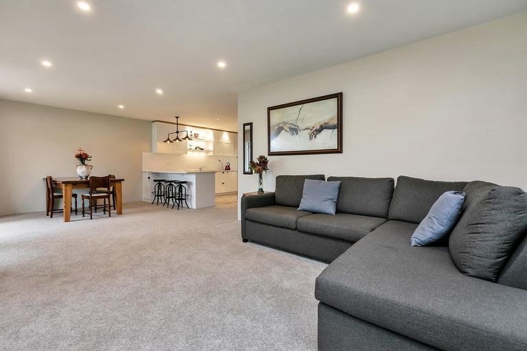 Photo of property in 24/34 Waiwera Place, Waiwera, Orewa, 0994