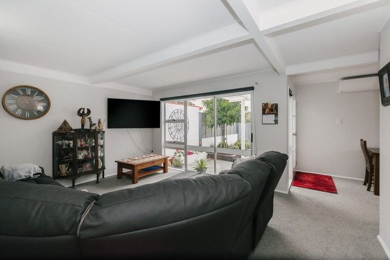 Photo of property in 72a Fairs Road, Milson, Palmerston North, 4414