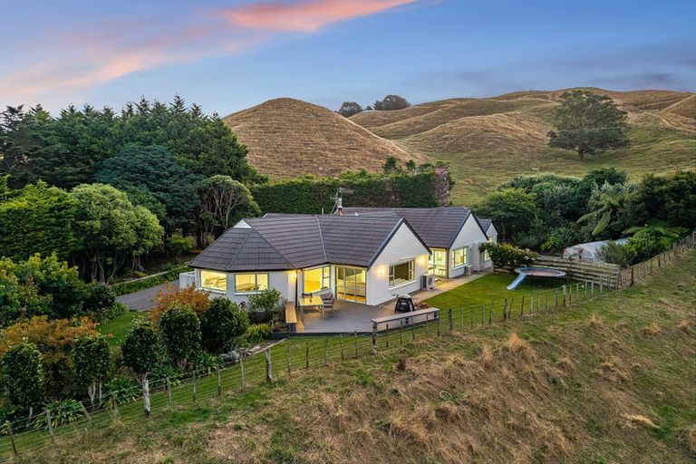 Photo of property in 274 Valley Road, Paraparaumu, 5032