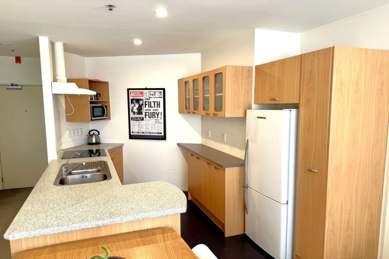 Photo of property in Hume House, 31/152u The Terrace, Wellington Central, Wellington, 6011