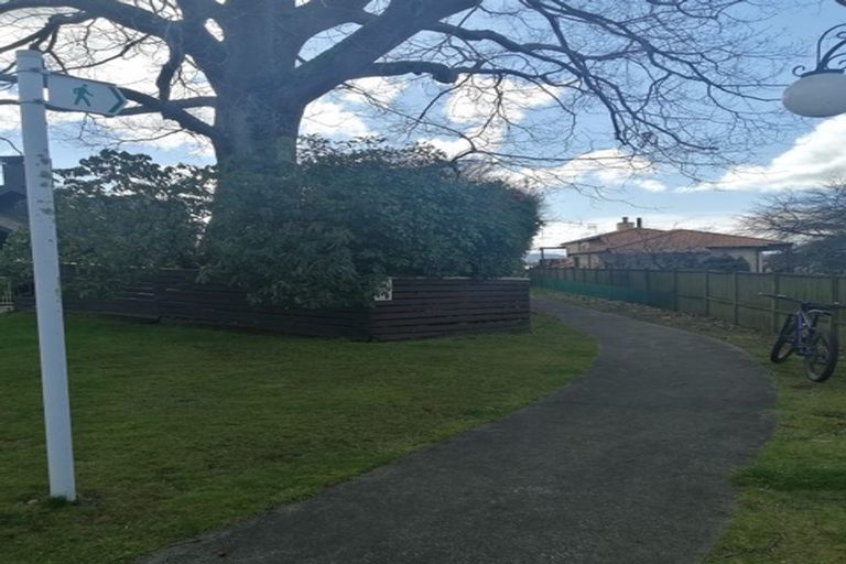 Photo of property in 7 Kathleen Place, Rainbow Point, Taupo, 3330