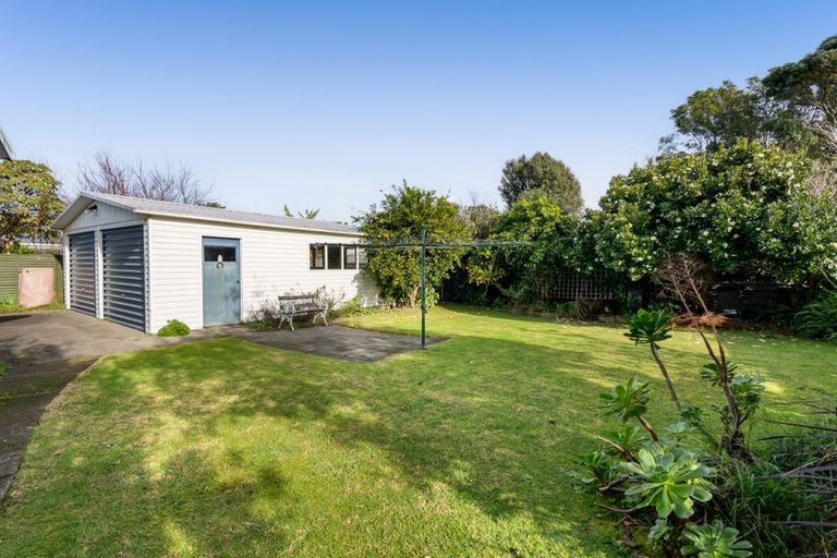 Photo of property in 17 Lantana Avenue, Bell Block, New Plymouth, 4312