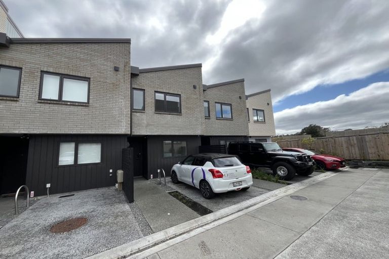 Photo of property in 14/28 Westgate Drive, Westgate, Auckland, 0614