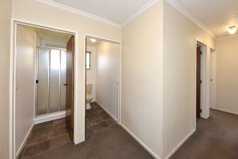 Photo of property in 54 Aorangi Road, Bryndwr, Christchurch, 8053