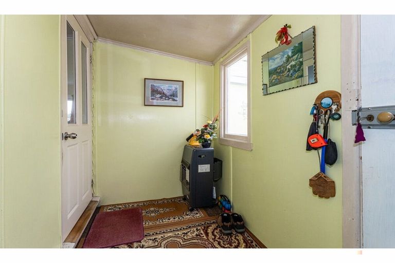 Photo of property in 155 Talbot Street, Geraldine, 7930