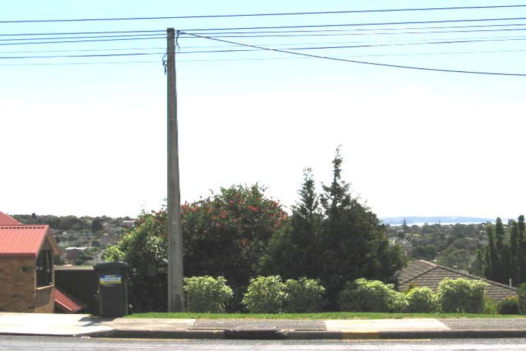 Photo of property in 1/59 Carlisle Road, Torbay, Auckland, 0630