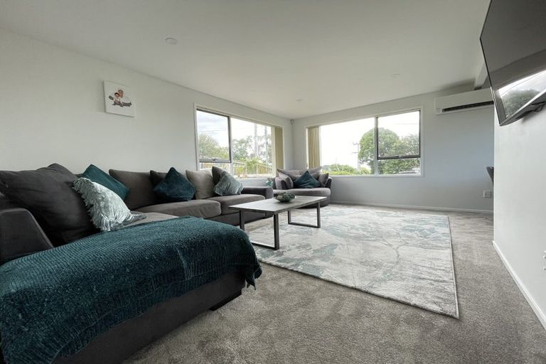 Photo of property in 28a Waimumu Road, Massey, Auckland, 0614