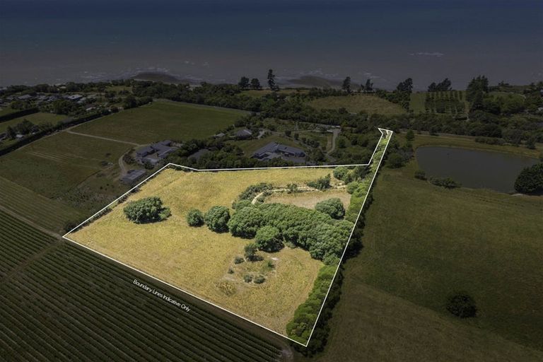 Photo of property in 50 Cliff Road, Tasman, Upper Moutere, 7173