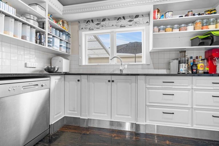 Photo of property in 141 Main Street, Greytown, 5712