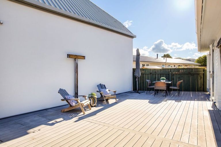 Photo of property in 3 Harley Grove, Boulcott, Lower Hutt, 5010