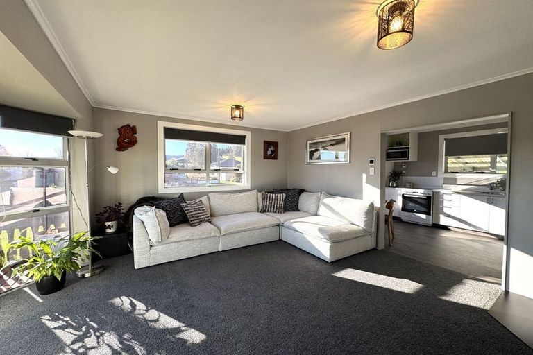 Photo of property in 38 Saint Catherine Street, Kaitangata, 9210