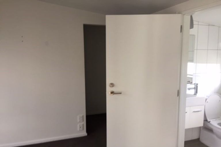 Photo of property in 43 Grafton Street, Waltham, Christchurch, 8011