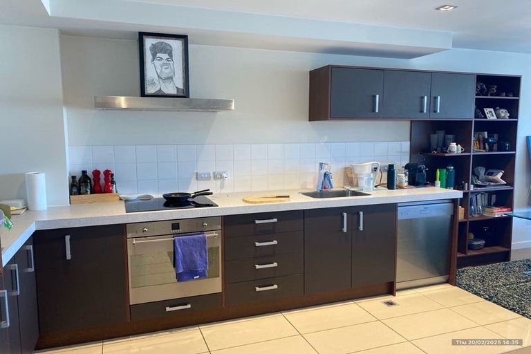 Photo of property in Monument Apartments, 9d/245 Wakefield Street, Te Aro, Wellington, 6011