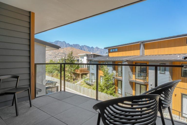 Photo of property in St Andrews Park, 12 Saint Lauras Lane, Queenstown, 9300
