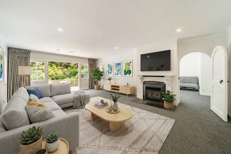Photo of property in 23 Crest Road, Akatarawa, Upper Hutt, 5372