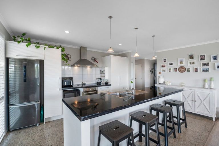 Photo of property in 1 Matariki View, Welcome Bay, Tauranga, 3112