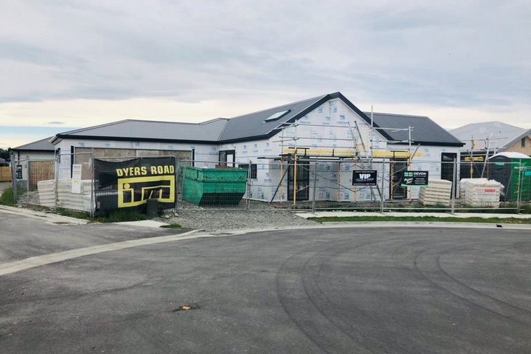 Photo of property in 18 Batchelor Place, Kaiapoi, 7630