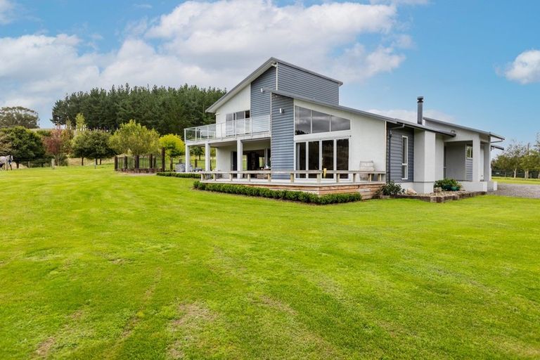 Photo of property in 180a Tikokino Road, Waipawa, 4273