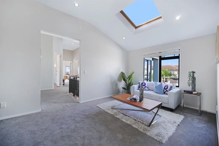 Photo of property in 12 Quedley Court, Eastern Beach, Auckland, 2012