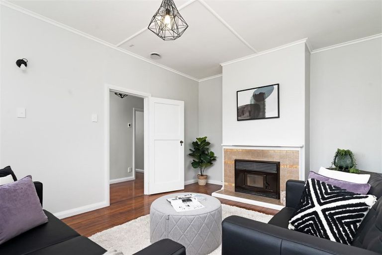 Photo of property in 13 Mcgregor Crescent, Masterton, 5810